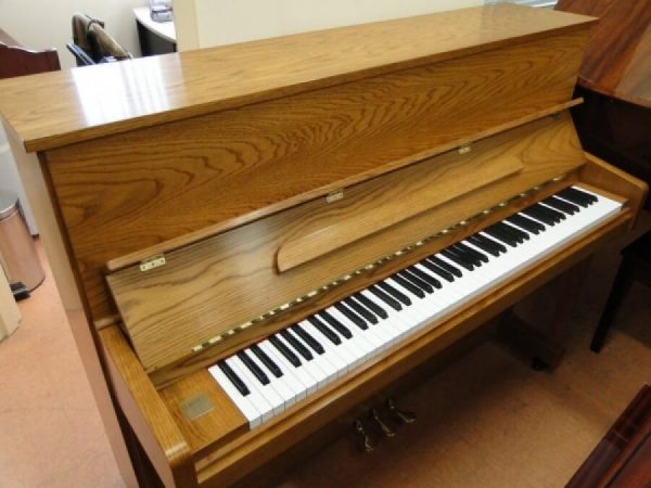 oak hoffman and kuhne piano