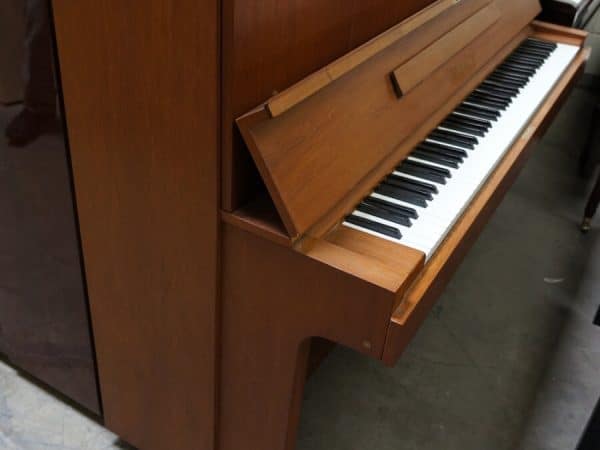 used yamaha upright piano for sale